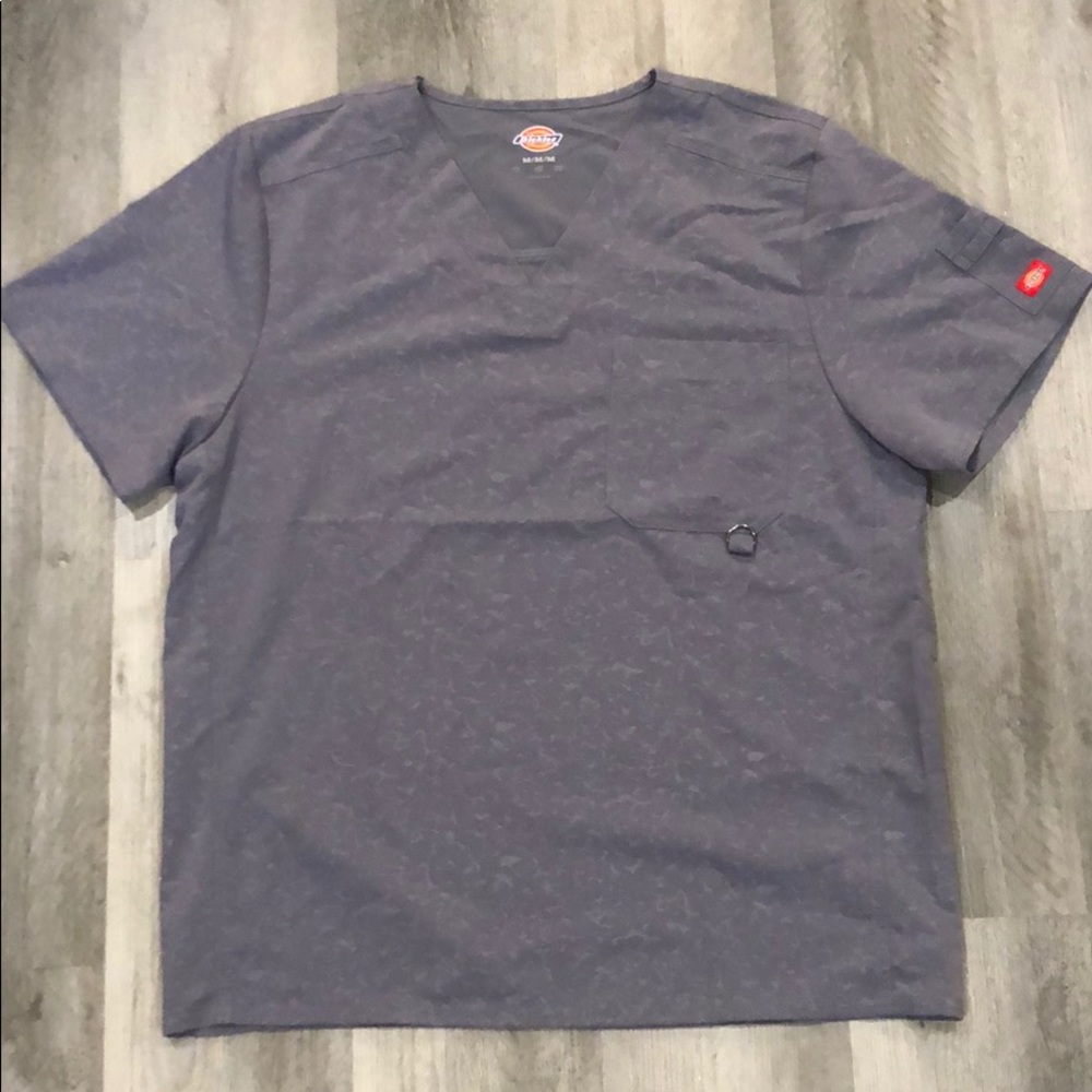 🩻 Dickies Men’s Gray Camo Scrubs — Size Medium